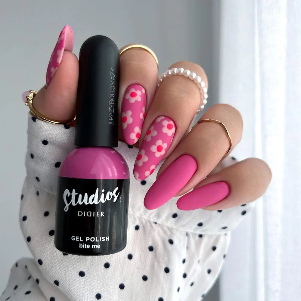 Gel polish Studios, Bite Me, 8ml