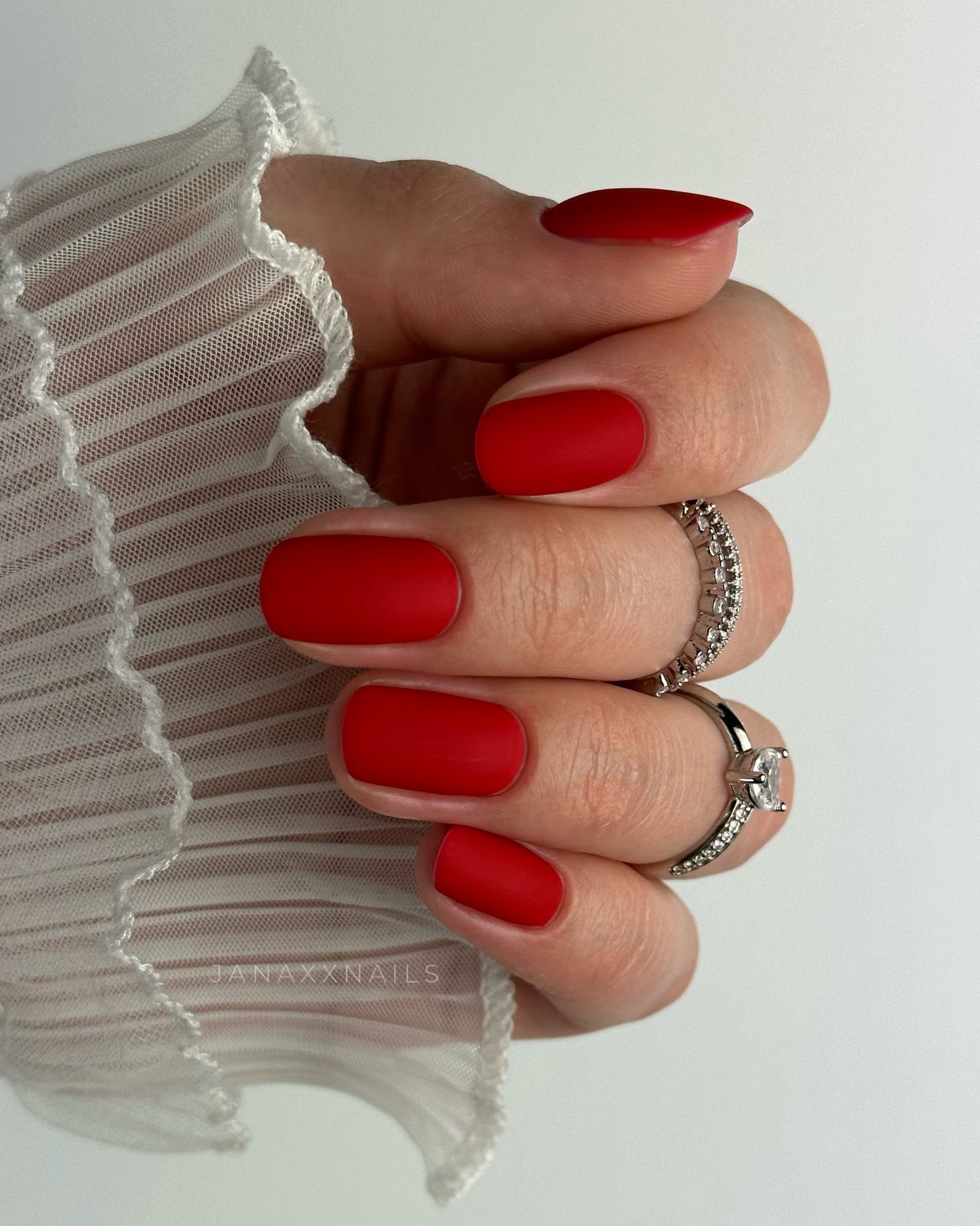 Gel polish Studios, Merci, 8ml - LABORATOIRES DIDIER
