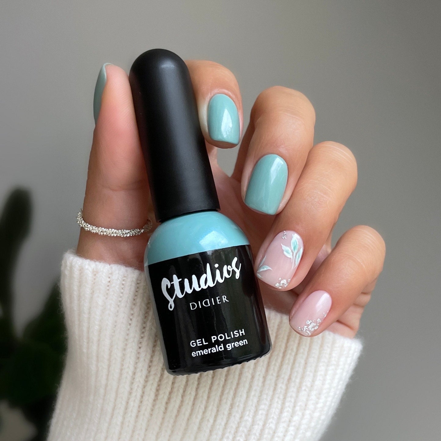 Gel polish Studios, Emerald Green, TPO free, 8ml