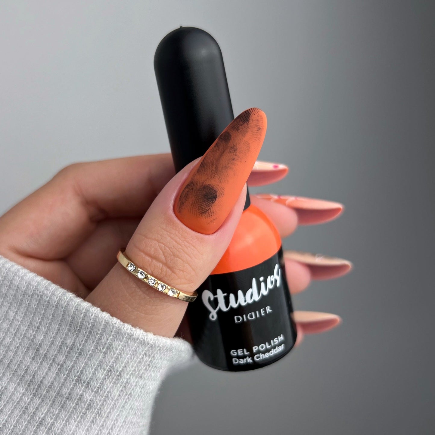 Gel polish Studios, Dark Cheddar, TPO free, 8ml